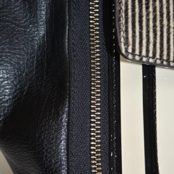 REBECCA MINKOFF COPENHAGEN BLACK/ WHITE PEBBLED LEATHER TOTE - Picture 7 of 16